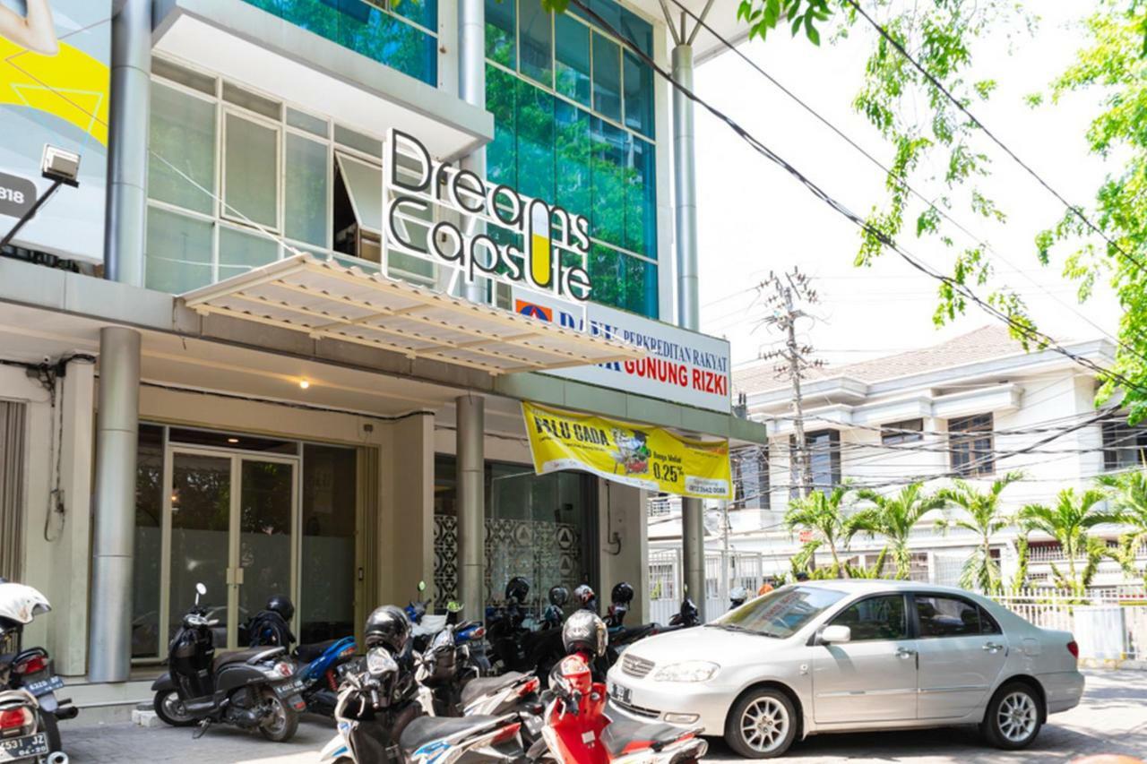 Reddoorz Hostel @ Di Panjaitan Simpang Lima Semarang Kültér fotó